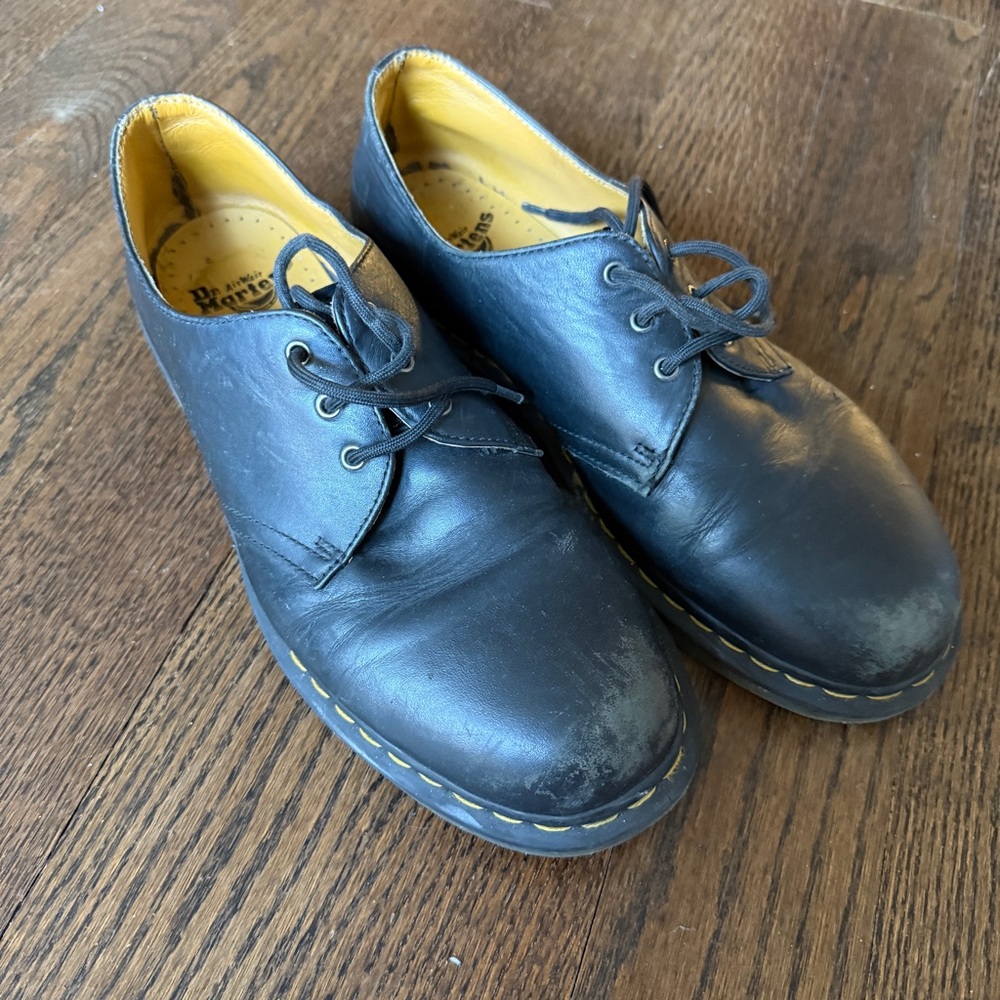 Dr. Martens Black Leather Men's Shoes Size 10